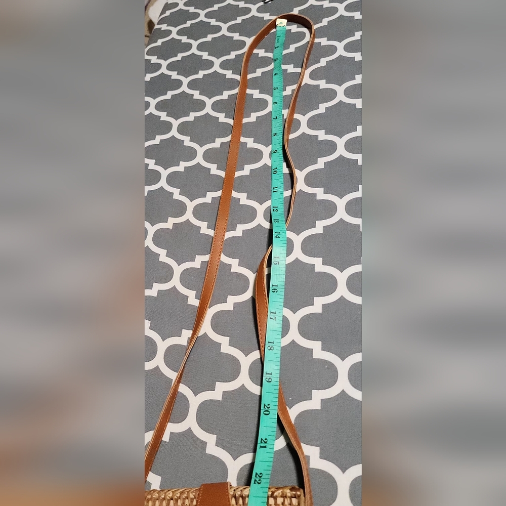 Mini Rattan/Wicker Crossbody Bag - Picture 5 of 10